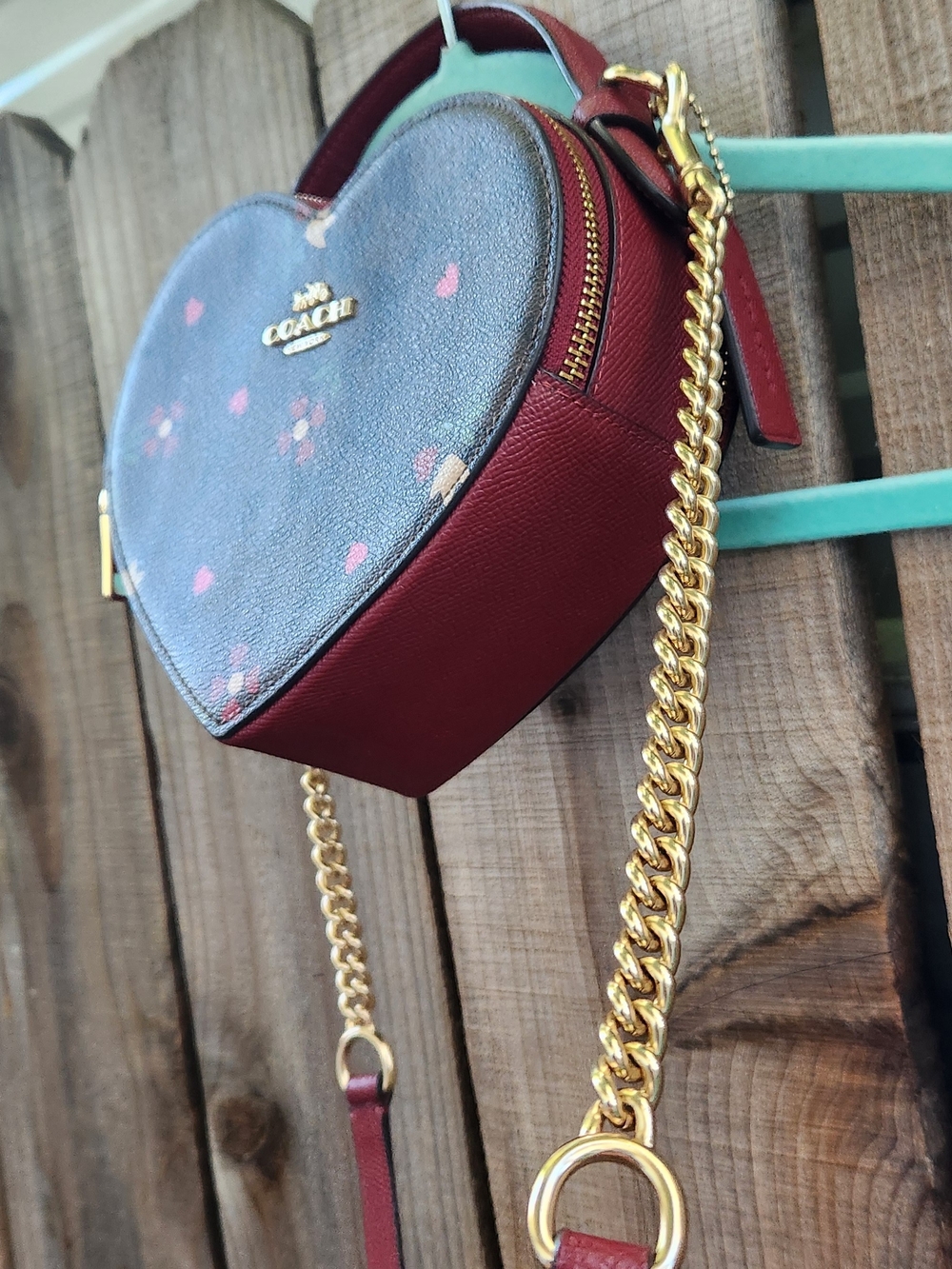 ❤️✨️COACH Signature Floral Heart Crossbody Bag👏🏼✨️ - Picture 5 of 16